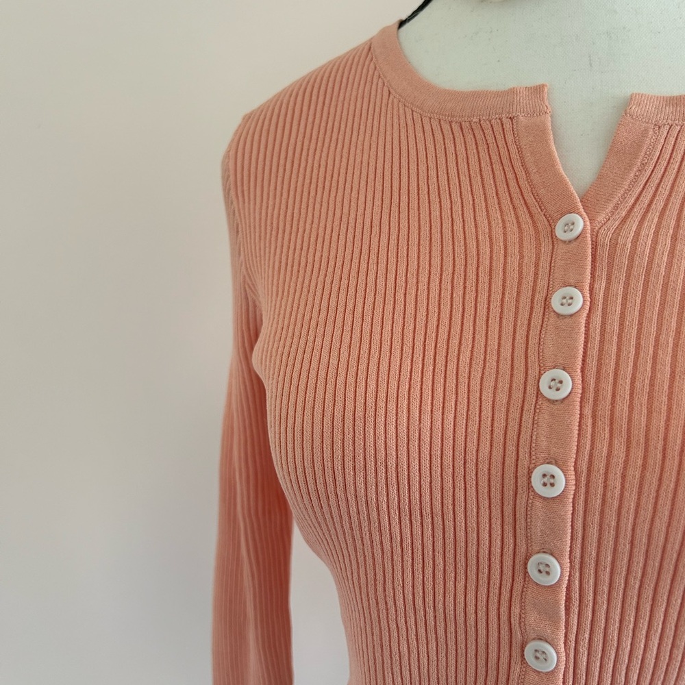 Peach Ribbed Button-Down Cropped Cardigan - Picture 4 of 9